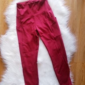 NWOT Bally XS 3/4 Length Leggings w/Pockets